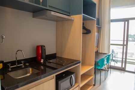 Studio para alugar com 25m², 1 quarto e sem vaga Studio para alugar com 25m², 1 quarto e sem vagaCozinha