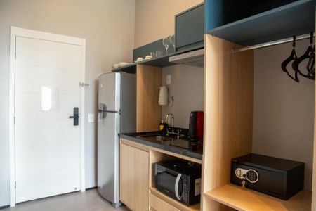 Studio para alugar com 25m², 1 quarto e sem vaga Studio para alugar com 25m², 1 quarto e sem vagaCozinha