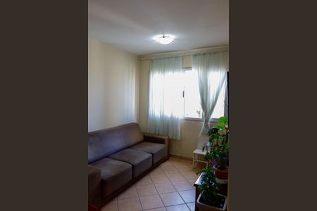 Apartamento à venda com 74m², 2 quartos e 1 vaga Apartamento à venda com 74m², 2 quartos e 1 vaga Sala