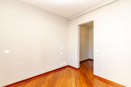 Apartamento à venda com 80m², 3 quartos e 2 vagasSuíte