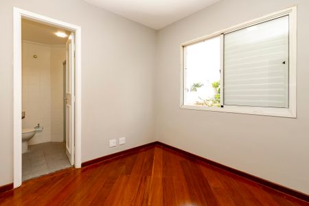 Apartamento à venda com 80m², 3 quartos e 2 vagasSuíte