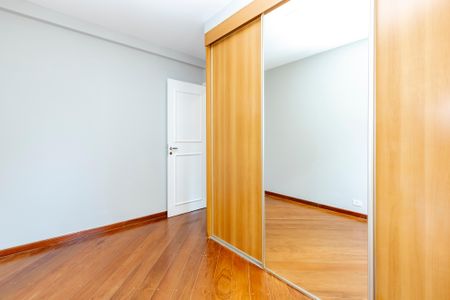 Apartamento à venda com 80m², 3 quartos e 2 vagasQuarto 1