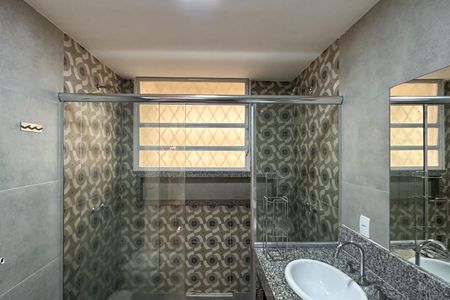 Apartamento à venda com 101m², 3 quartos e sem vaga Apartamento à venda com 101m², 3 quartos e sem vagaBanheiro da Suíte