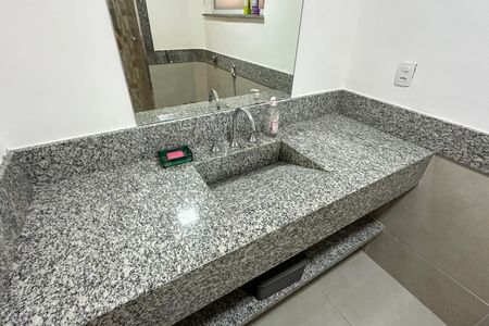 Apartamento à venda com 101m², 3 quartos e sem vaga Apartamento à venda com 101m², 3 quartos e sem vagaBanheiro Social