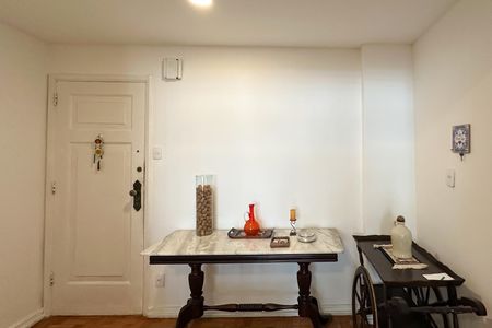 Apartamento à venda com 101m², 3 quartos e sem vaga Apartamento à venda com 101m², 3 quartos e sem vagaSala