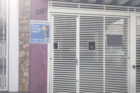 Casa à venda com 205m², 3 quartos e 3 vagasFachada e Placa