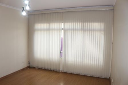 Casa à venda com 205m², 3 quartos e 3 vagasSala