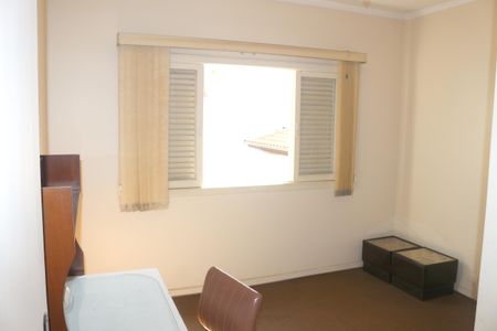 Casa à venda com 205m², 3 quartos e 3 vagasQuarto 2