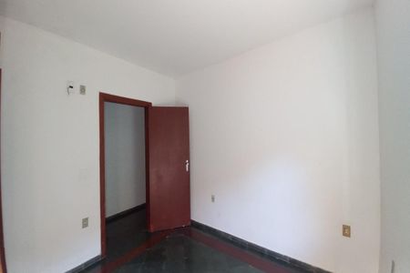 Casa à venda com 210m², 4 quartos e 3 vagas Casa à venda com 210m², 4 quartos e 3 vagas Suíte