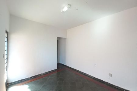 Casa à venda com 210m², 4 quartos e 3 vagas Casa à venda com 210m², 4 quartos e 3 vagasCasa 2 - Sala