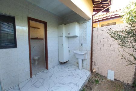 Casa à venda com 210m², 4 quartos e 3 vagas Casa à venda com 210m², 4 quartos e 3 vagasÁrea de Serviço