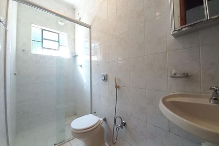 Casa à venda com 210m², 4 quartos e 3 vagas Casa à venda com 210m², 4 quartos e 3 vagasBanheiro da Suíte