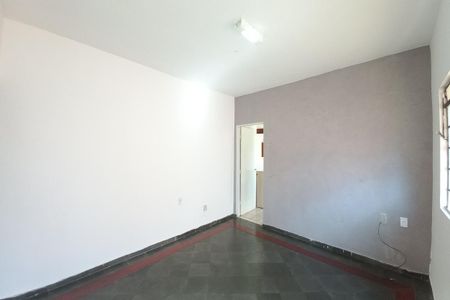 Casa à venda com 210m², 4 quartos e 3 vagas Casa à venda com 210m², 4 quartos e 3 vagasCasa 2 - Sala