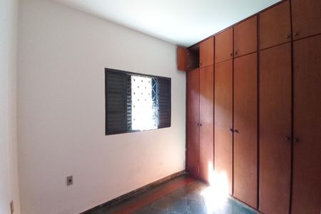 Casa à venda com 210m², 4 quartos e 3 vagas Casa à venda com 210m², 4 quartos e 3 vagas Suíte