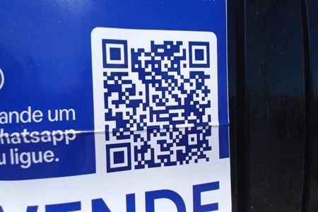 Casa à venda com 210m², 4 quartos e 3 vagas Casa à venda com 210m², 4 quartos e 3 vagasPlaca Instalada