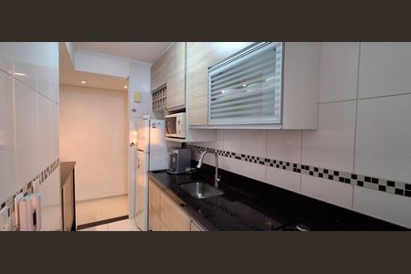 Apartamento à venda com 70m², 2 quartos e 2 vagas Apartamento à venda com 70m², 2 quartos e 2 vagasCozinha