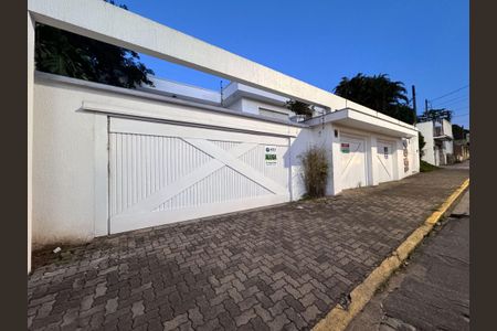 Casa à venda com 460m², 4 quartos e 5 vagasFachada