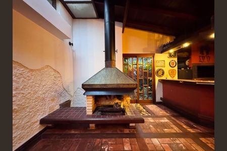 Casa à venda com 460m², 4 quartos e 5 vagasSala 2