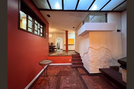 Casa à venda com 460m², 4 quartos e 5 vagasSala 2