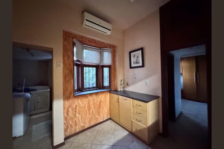 Casa à venda com 460m², 4 quartos e 5 vagasCozinha