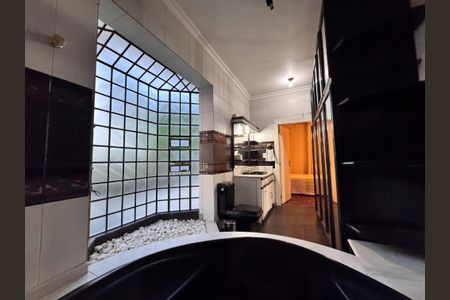 Casa à venda com 460m², 4 quartos e 5 vagasBanheiro do Quarto 2