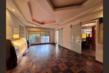 Casa à venda com 460m², 4 quartos e 5 vagasSala 3