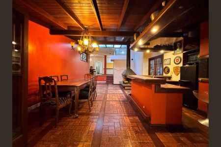 Casa à venda com 460m², 4 quartos e 5 vagasSala 2