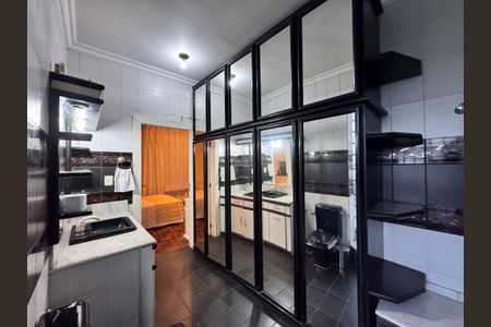 Casa à venda com 460m², 4 quartos e 5 vagasBanheiro do Quarto 2