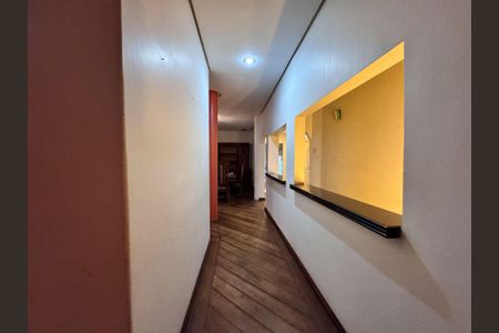 Casa à venda com 460m², 4 quartos e 5 vagasCorredor