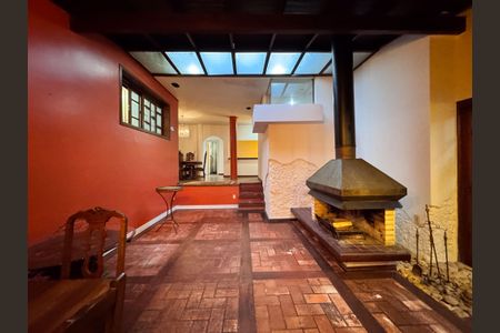 Casa à venda com 460m², 4 quartos e 5 vagasSala 2