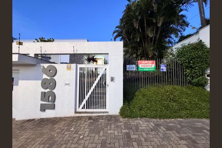 Casa à venda com 460m², 4 quartos e 5 vagasFachada/Placa