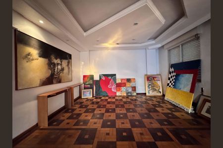 Casa à venda com 460m², 4 quartos e 5 vagasSala 3