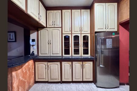 Casa à venda com 460m², 4 quartos e 5 vagasCozinha