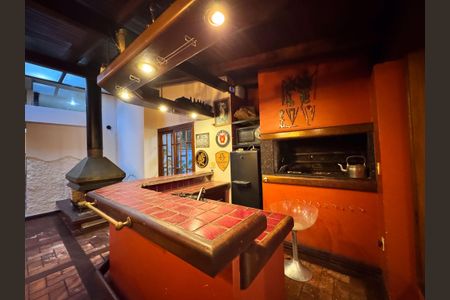 Casa à venda com 460m², 4 quartos e 5 vagasSala 2