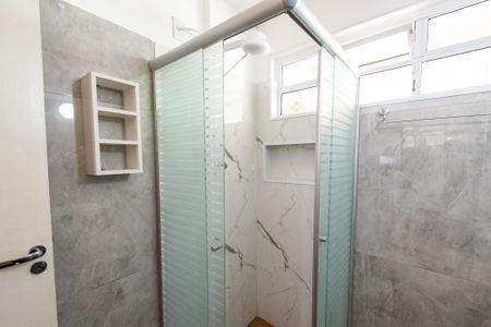 Apartamento para alugar com 60m², 2 quartos e sem vagaBanheiro