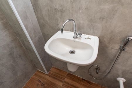 Apartamento para alugar com 60m², 2 quartos e sem vagaBanheiro