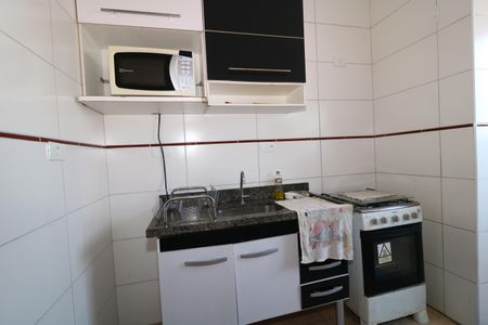 Casa de condomínio para alugar com 51m², 2 quartos e 1 vagaCozinha
