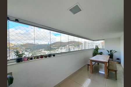 Apartamento à venda com 127m², 3 quartos e 3 vagas Apartamento à venda com 127m², 3 quartos e 3 vagasVaranda da Sala