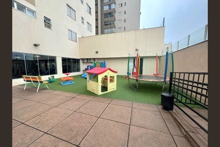 Apartamento à venda com 127m², 3 quartos e 3 vagas Apartamento à venda com 127m², 3 quartos e 3 vagasÁrea Comum - Playground