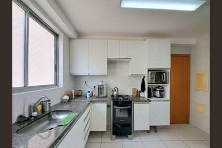 Apartamento à venda com 127m², 3 quartos e 3 vagas Apartamento à venda com 127m², 3 quartos e 3 vagasCozinha