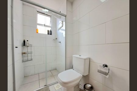 Apartamento à venda com 127m², 3 quartos e 3 vagas Apartamento à venda com 127m², 3 quartos e 3 vagasBanheiro Social