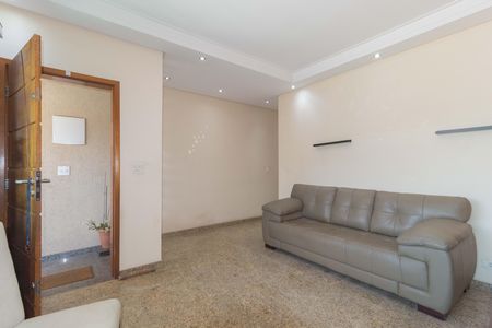 Casa à venda com 120m², 2 quartos e 1 vagaSala