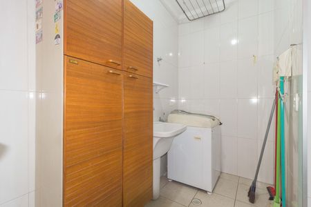 Casa à venda com 120m², 2 quartos e 1 vagaÁrea de Serviço