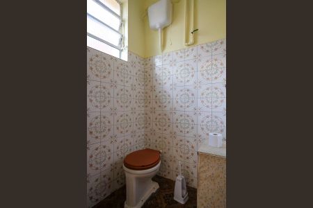 Casa à venda com 200m², 3 quartos e 4 vagasBanheiro de Serviço