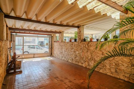 Casa à venda com 200m², 3 quartos e 4 vagasGaragem