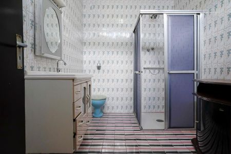 Casa à venda com 200m², 3 quartos e 4 vagasBanheiro