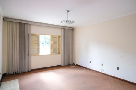 Casa à venda com 200m², 3 quartos e 4 vagasQuarto 1