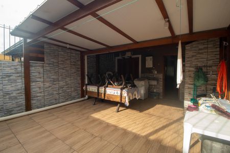 Casa para alugar com 75m², 2 quartos e 1 vagaQuintal