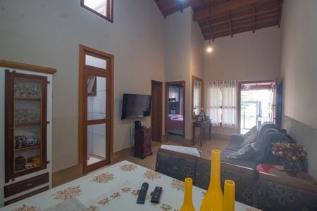 Casa para alugar com 75m², 2 quartos e 1 vagaSala