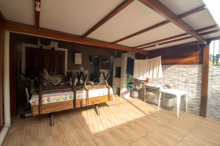 Casa para alugar com 75m², 2 quartos e 1 vagaQuintal